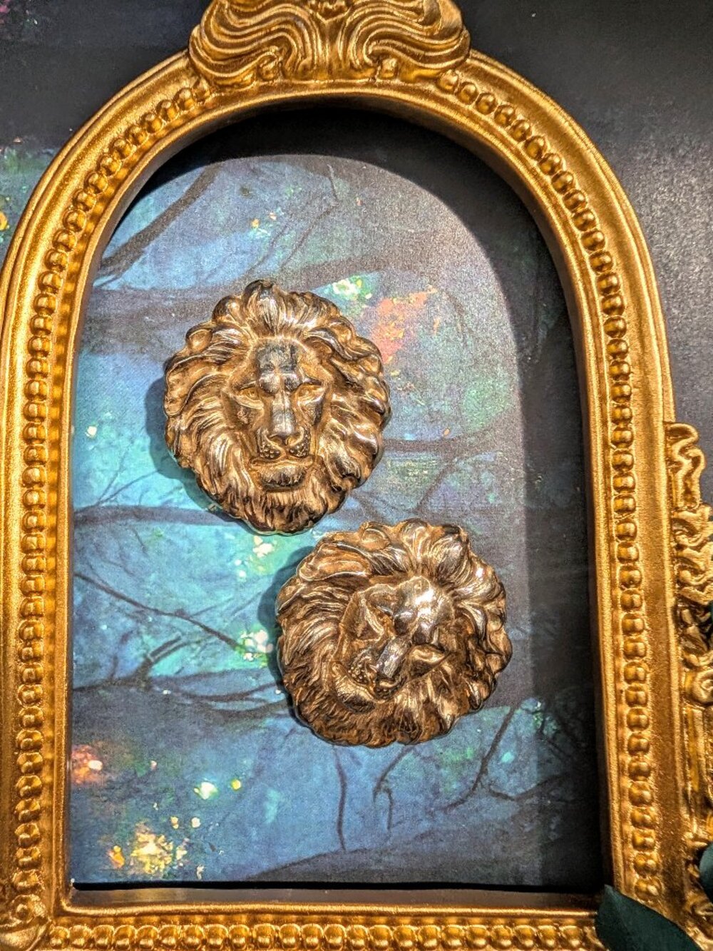 Vintage 1970's Large Embossed Gold Tone Lion Head Earrings, AS IS